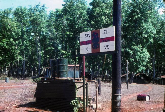 Barry Pont in Vietnam, 1971 Barry Pont in Vietnam, 1971