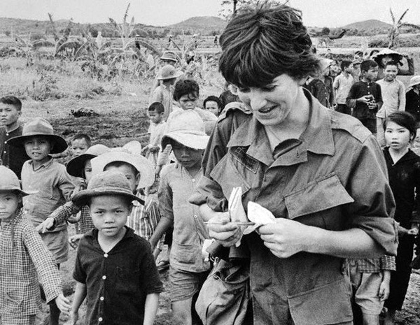 Kate Webb with Vietnamese refugees Kate Webb with Vietnamese refugees