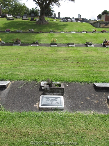 Grave of WO1 T. R. Samuels 514047