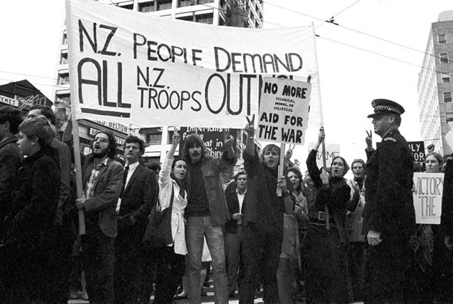 Anti-Vietnam War protesters outside the Auckland Town Hall, 12 May 1971