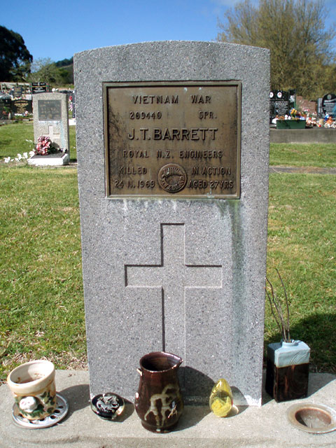 Jerry Barrett's grave, 2008 Jerry Barrett's grave, 2008