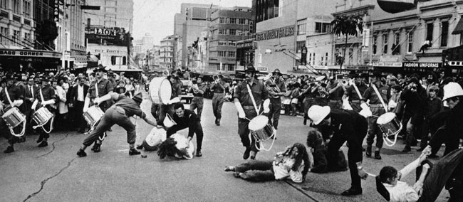 Protesters interrupt 161 Battery parade in Auckland, 1971 Protesters interrupt 161 Battery parade in Auckland, 1971