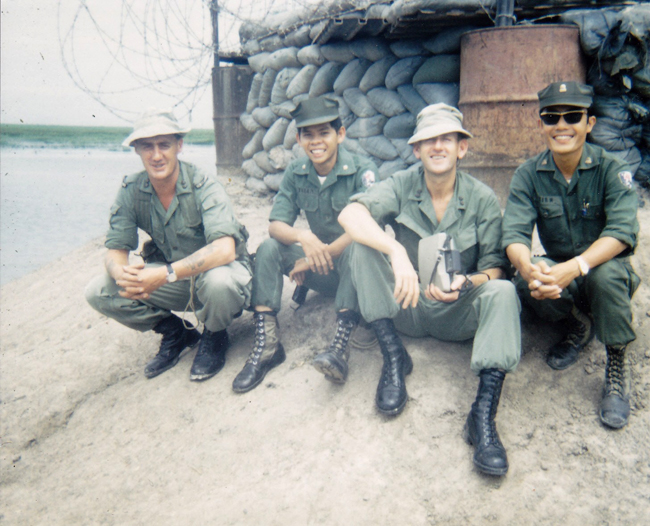 Bob Lowe (left) and Bryan Lichtwark with South Vietnamese instructors at Chi Lang, 1971 Bob Lowe (left) and Bryan Lichtwark with South Vietnamese instructors at Chi Lang, 1971